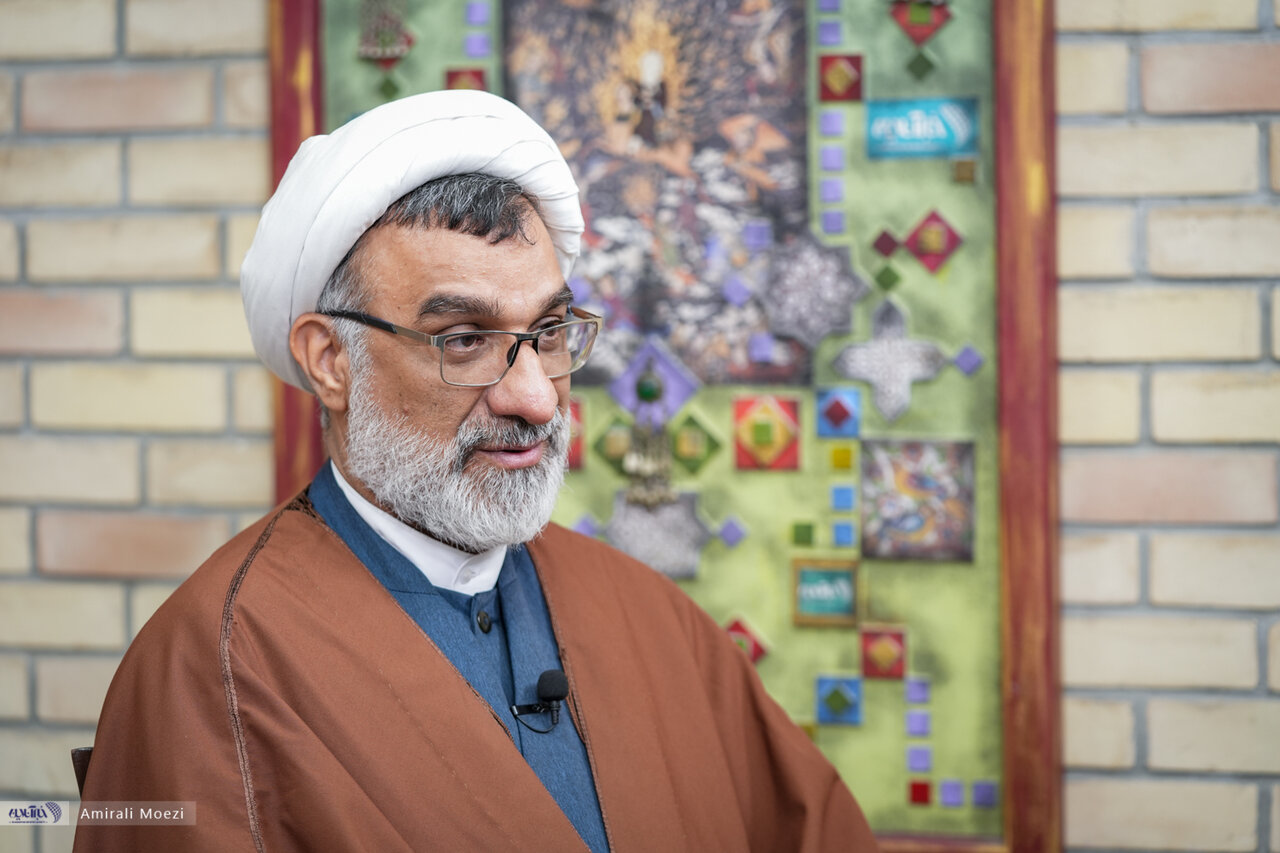 خسروپناه: به ساز سنتور علاقه‌مندم/ روی موسیقی راک، متال و هوی متال و بلک متال و بلوز و جز مطالعه داشتم/ برخی از سریال‌های ترکی را هم می‌بینم