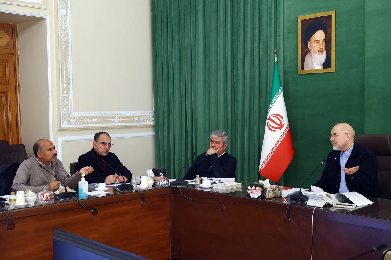 کمیسیون تلفیق بررسی لایحه بودجه را کلید زد + عکس