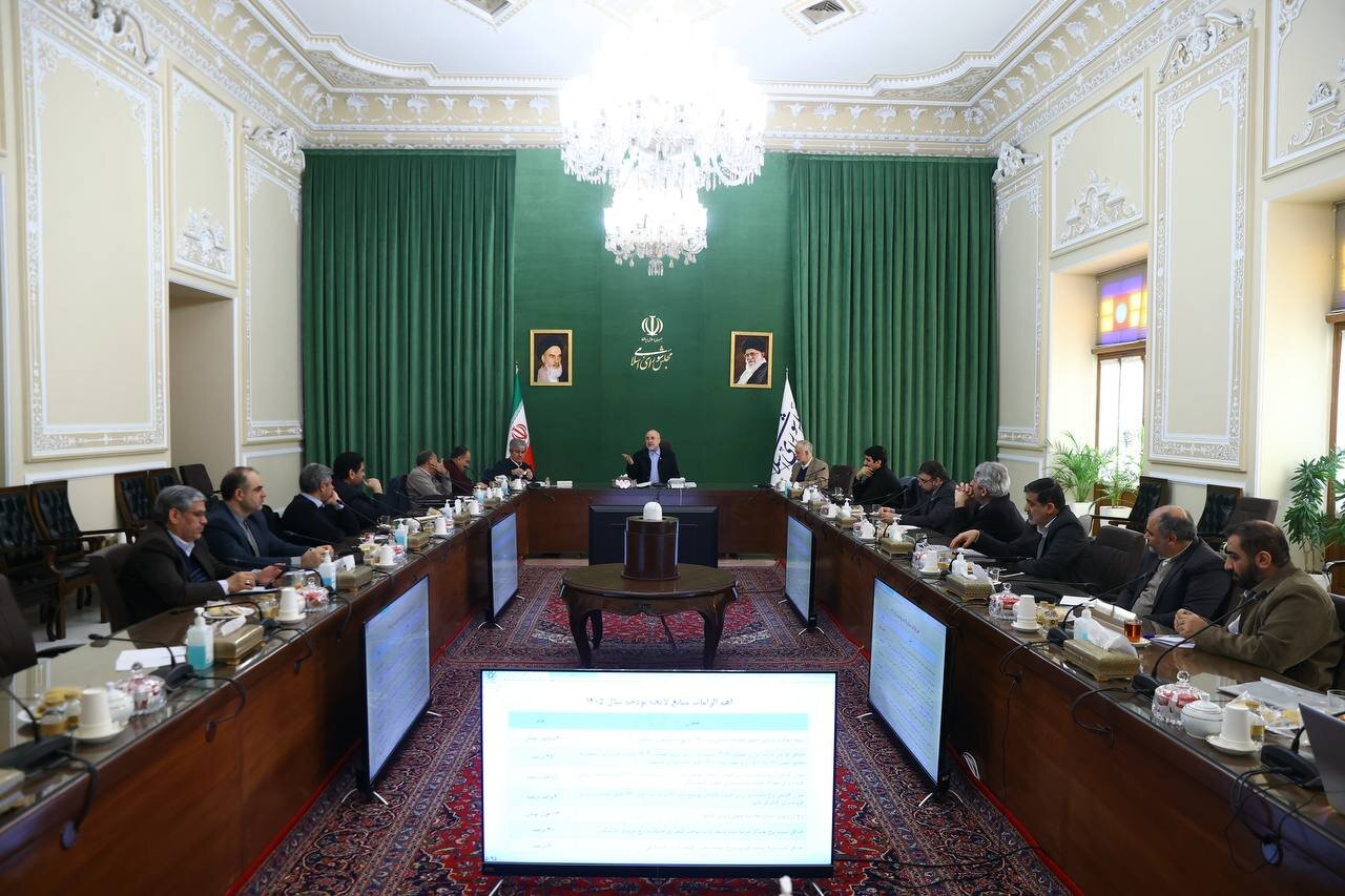 کمیسیون تلفیق بررسی لایحه بودجه را کلید زد + عکس