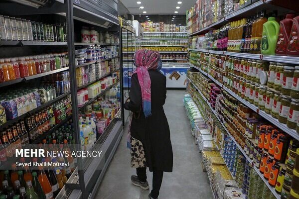 حذف لبنیات از سفرهها با تورم ۷۰ درصدی مواد غذایی/ درمان ۲۰ میلیون تومانی در انتظار مردمی که ندارند شیر ۱۰۰ هزار تومانی بخرند!