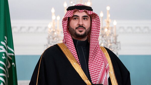 رسانههای اسرائیلی گزارش دادند: دیدار وزیر دفاع عربستان با سازمانهای یهودی و حامیان رژیم صهیونیستی. رسانههای اسرائیلی گزارش دادند: دیدار وزیر دفاع عربستان با سازمانهای یهودی و حامیان رژیم صهیونیستی.