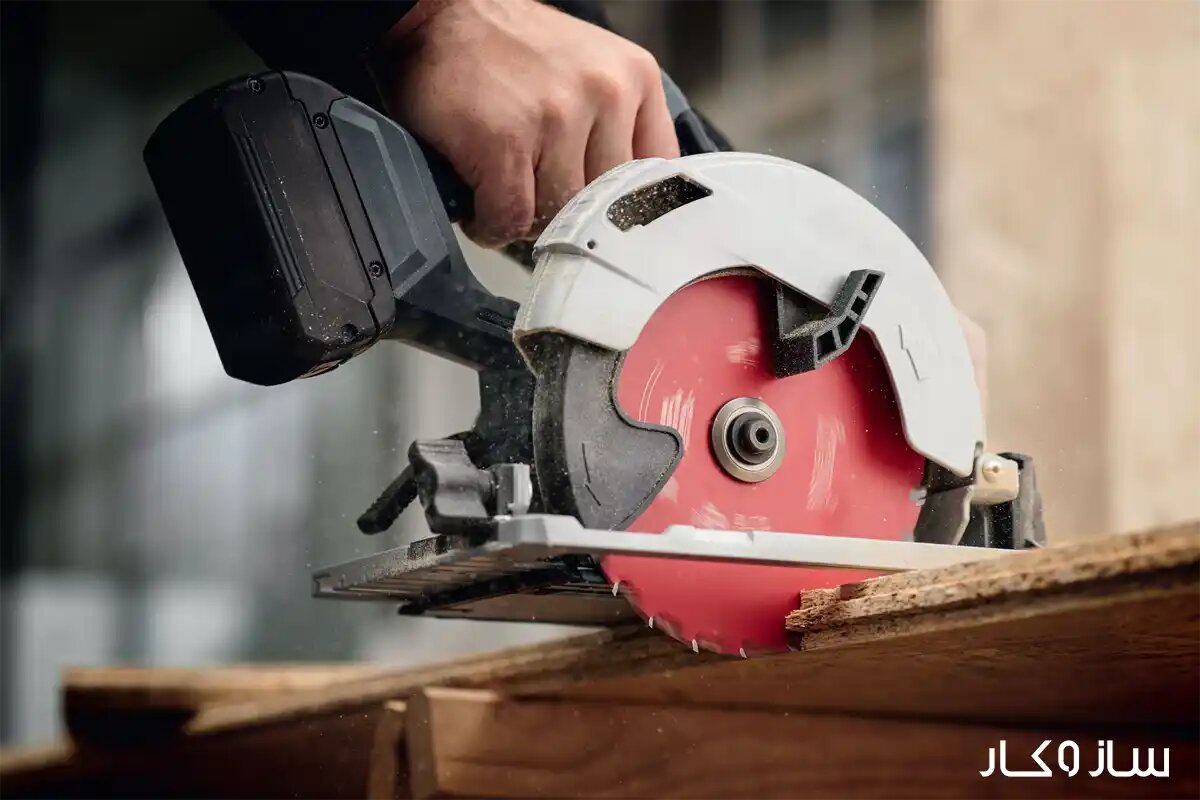 تیغ اره حرفه ای از سازوکار: انتخابی مطمئن برای نجاران و صنعتگران