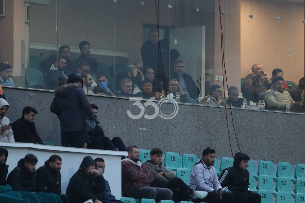 عکس | علیرضا فغانی، تماشاگر ویژه لیگ برتر ایران