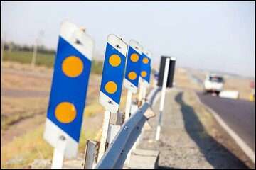 تعمیر و نصب ۹۰ دستگاه چراغ چشمک زن، محورهای مواصلاتی استان هرمزگان در ۹ ماهه سال ۱۴۰۴