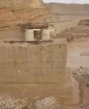 بارش‌های شدید این پل تاریخی را ویران کرد