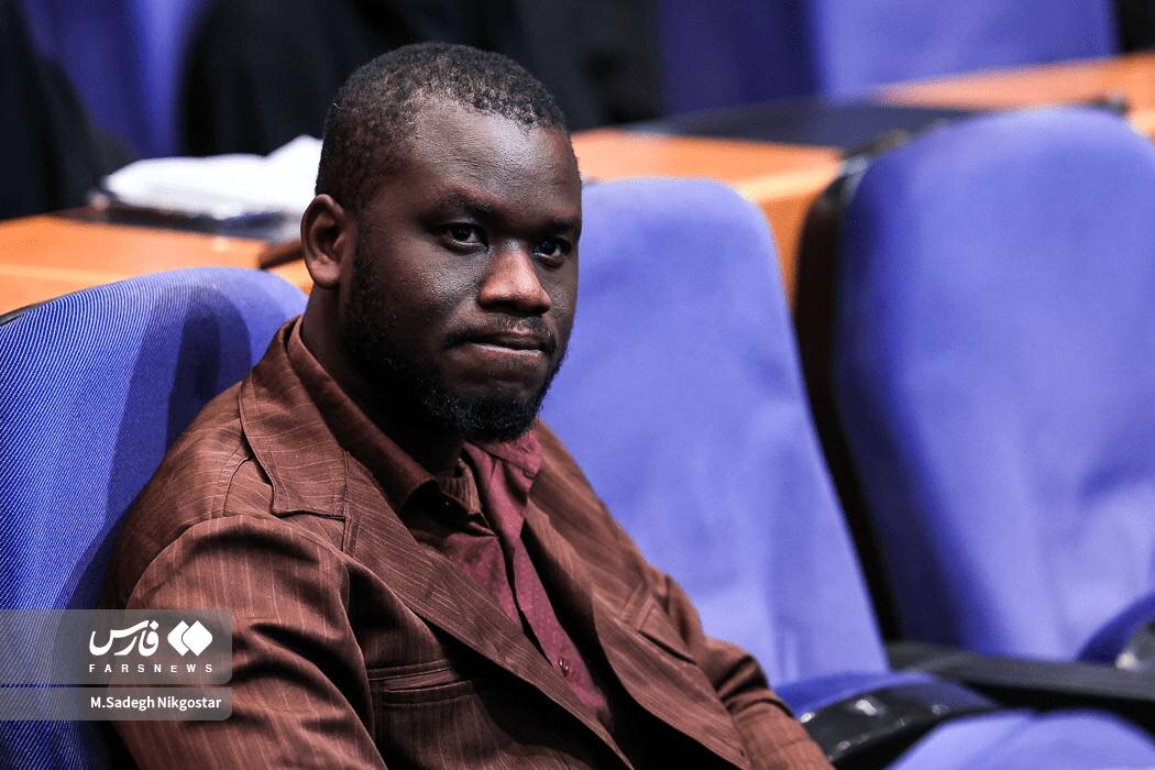 تصاویری از کنگره بزرگداشت مصباح یزدی/ نخستین حضور کاظم صدیقی پس از درگذشت فرزندش در یک مراسم