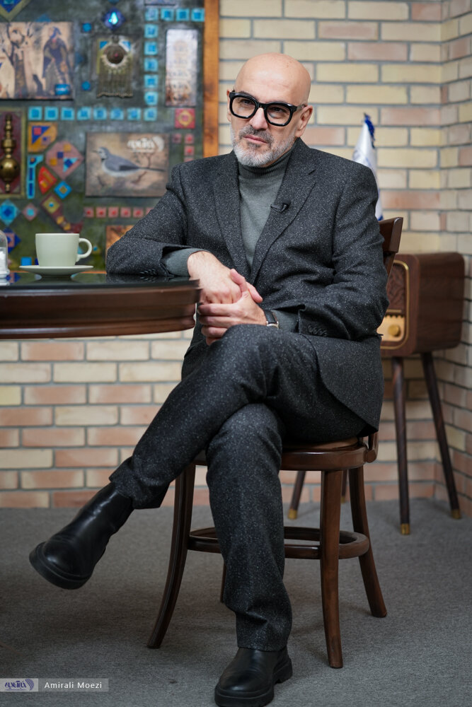 از سختی‌های نشان دادن زندگی شاعرانه فروغ فرخزاد تا مستند کردن زیبایی جهان/ رامین حیدری فاروقی: سانسور حاصل ترس از خود است و هراس از احتمال آشکارگی