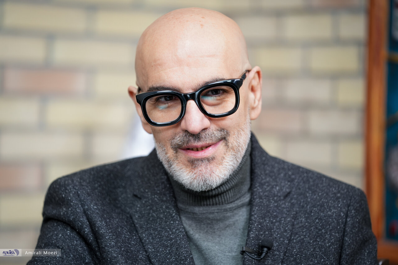 از سختیهای نشان دادن زندگی شاعرانه فروغ فرخزاد تا مستند کردن زیبایی جهان/ رامین حیدری فاروقی: سانسور حاصل ترس از خود است و هراس از احتمال آشکارگی