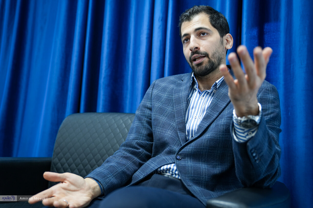 کلید تابآوری ایران افزایش درآمد ارزی است / معماریان: حمله آمریکا به چاههای نفت ایران و تلافی منطقهای تهران بازار طلای سیاه را سالها ناتراز میکند