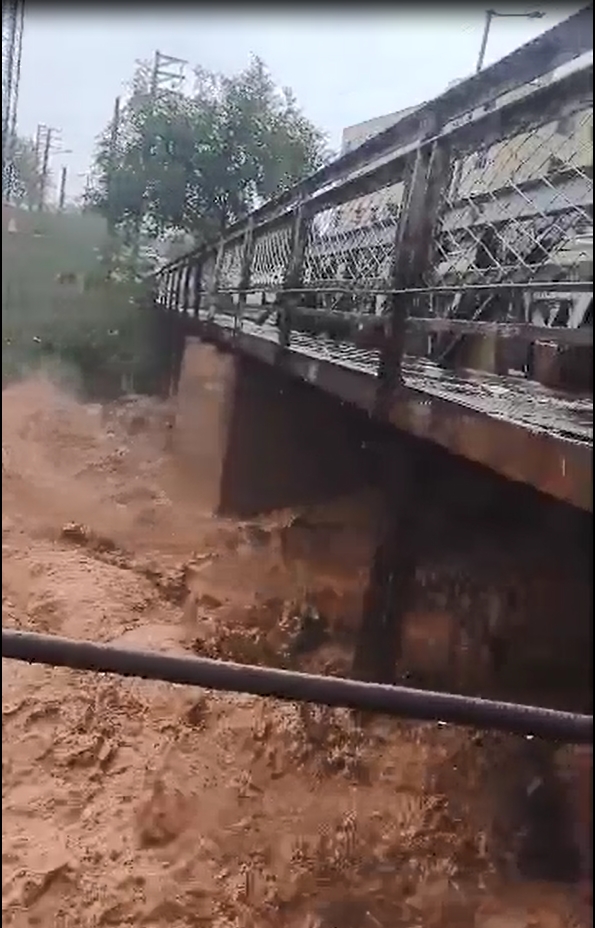 جزییات سیلاب تاریخی در مسجد سلیمان/ متهم قصور و تقصیر مسئولان هستند، نه بارش طبیعت