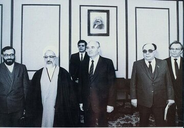 عصبانیت شدید سیاستمداران شوروی در واکنش به نامه امام خمینی/ انتشار نامه در شوروی ممنوع شد