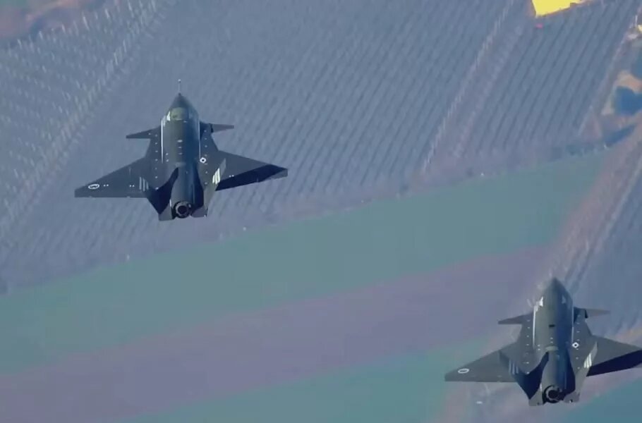 جنگندههایی که خلبان ندارند / پرواز هماهنگ جتهای بدون سرنشین ترکیه