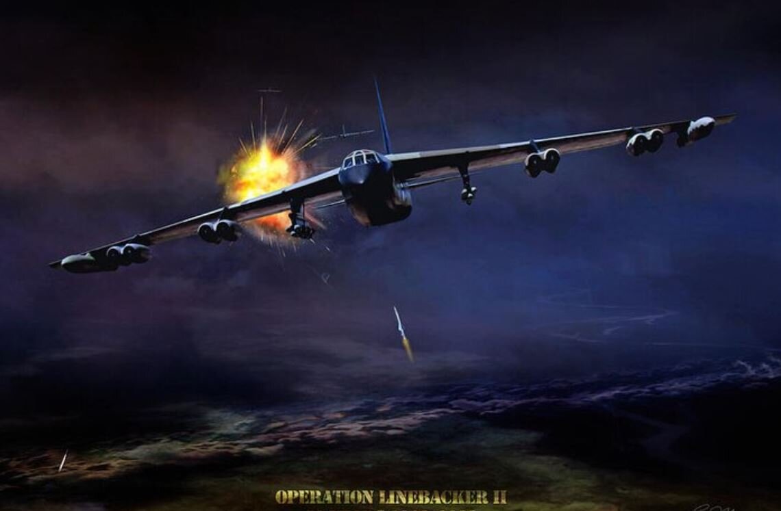 انهدام ۱۵ بمب‌افکن «بی ۵۲» در یک عملیات / جهنمی که در شب‌های کریسمس به پا شد