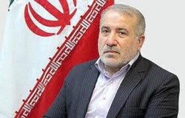 شریعتی: بانک مرکزی نسبت به تزریق ذخایر ارزی برای کنترل بازار اقدام کند