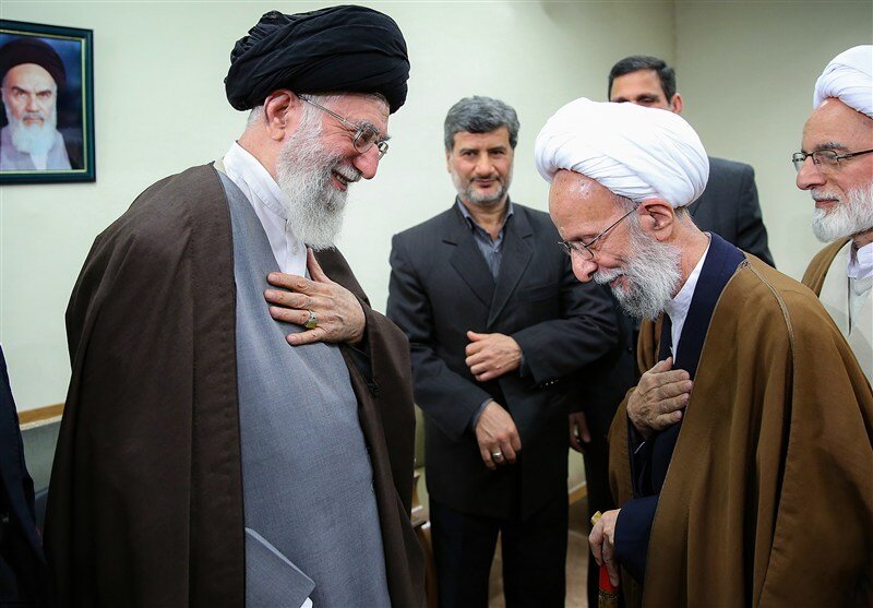 آیت الله مصباح یزدی , رهبر انقلاب ,