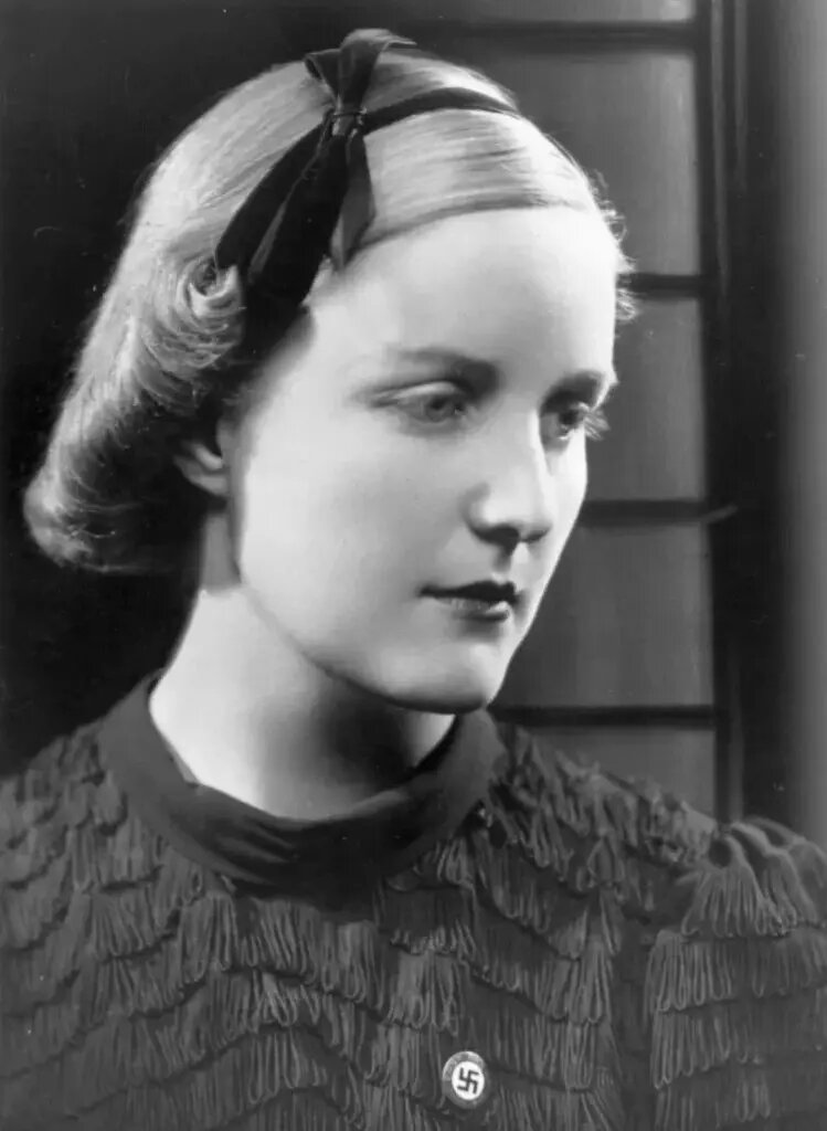 جستوجو برای وارث رهبر نازیها؛ آیا آدولف هیتلر از اشرافزاده انگلیسی صاحب فرزند شد؟