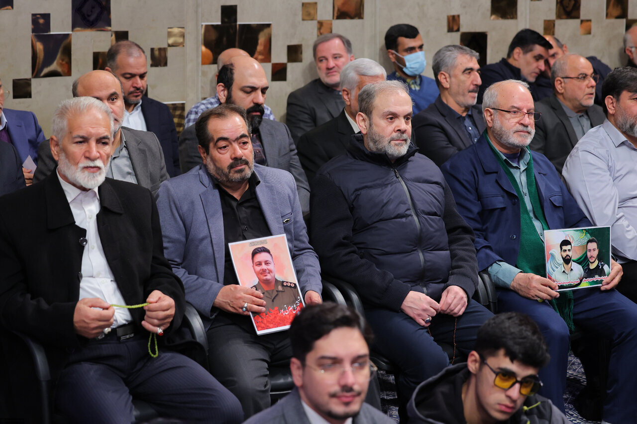 تصاویری  از میهمانان بیت رهبری در روز ولادت امام علی‌(ع)/ میهمان خارجی مراسم چه کسی بود؟