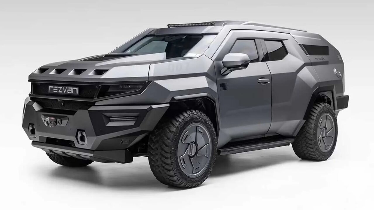 معرفی رضوانی «ونجنس ۰۰۷» / امکانات کادیلاک لیموزین در دل نفربر نظامی!