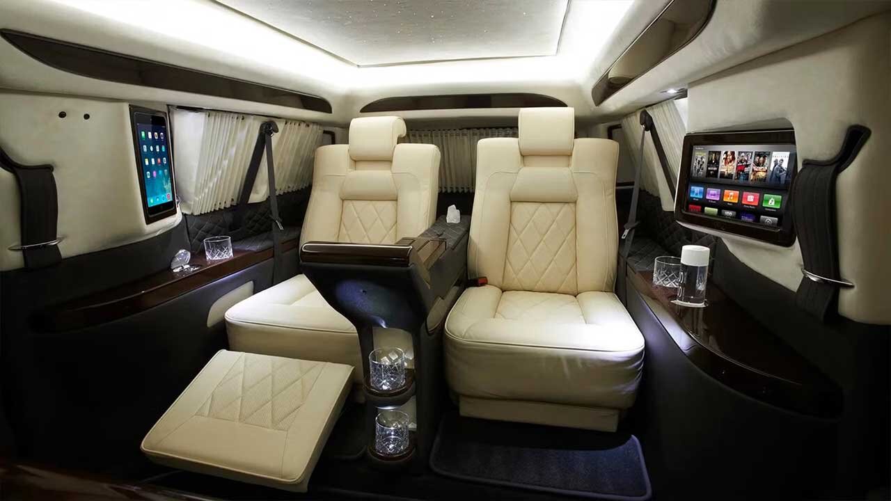 معرفی رضوانی «ونجنس ۰۰۷» / امکانات کادیلاک لیموزین در دل نفربر نظامی!