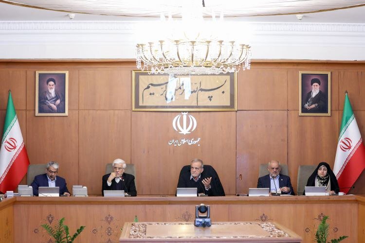 تصاویر خاص از &nbsp;جلسه هیئت دولت پزشکیان + عکس