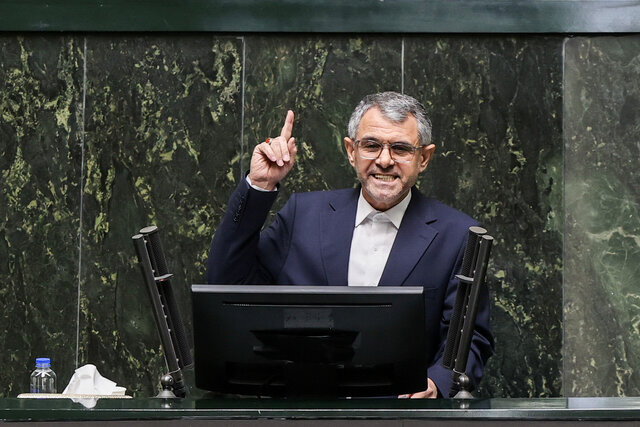 عضو هیات رئیسه مجلس: وعدههای داده شده در حوزه مسکن تاکنون محقق نشده است/ ۹۰ درصد مستاجران فقیر از دهکهای ۱ تا ۵ هستند