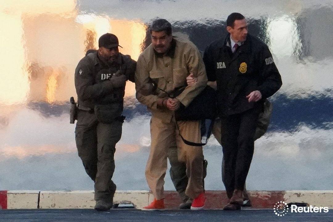 عکس | انتشار تصویر رویترز از انتقال مادورو با بالگرد به دادگاه نیویورک