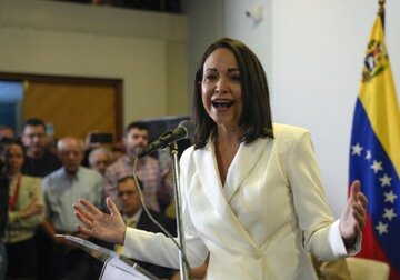 ماچادو با رئیس جمهور آمریکا دیدار می‌کند/ ترامپ استقبال کرد