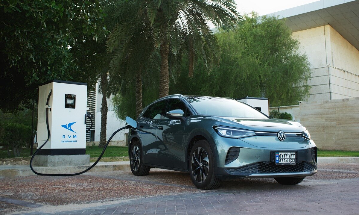 توسعه زیرساخت های شارژ خودرو های برقی در جزیره کیش تا ظرفیت ۱۶۰۰۰ خودرو