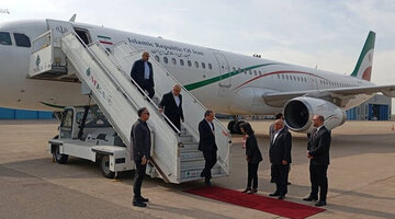 سفر بی‌سروصدای عراقچی به بیروت؛ دیپلماسی در سایه تنش و تردید/ قنادباشی: لبنان نباید مواضع نرم در برابر اسرائیل اتخاذ کند/ عراقچی به دنبال ترمیم روابط