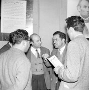 این مورخ با نهادهای امنیتی روابط سری داشت!