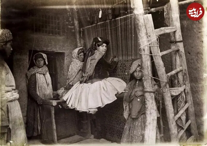 عکس | دختران قالیباف در کارگاه قالیبافی