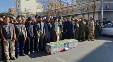 پیکر شهید نصرتی در زادگاهش به خاک سپرده شد