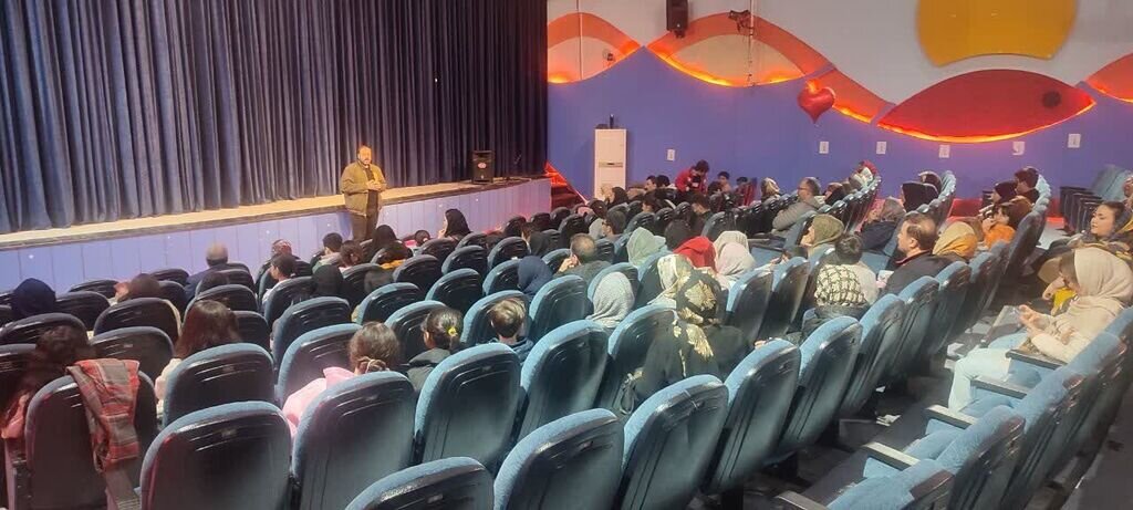 اجرای نمایش «قصه خوبِ خدا» در مرکز شماره ۲ کانون کرمانشاه