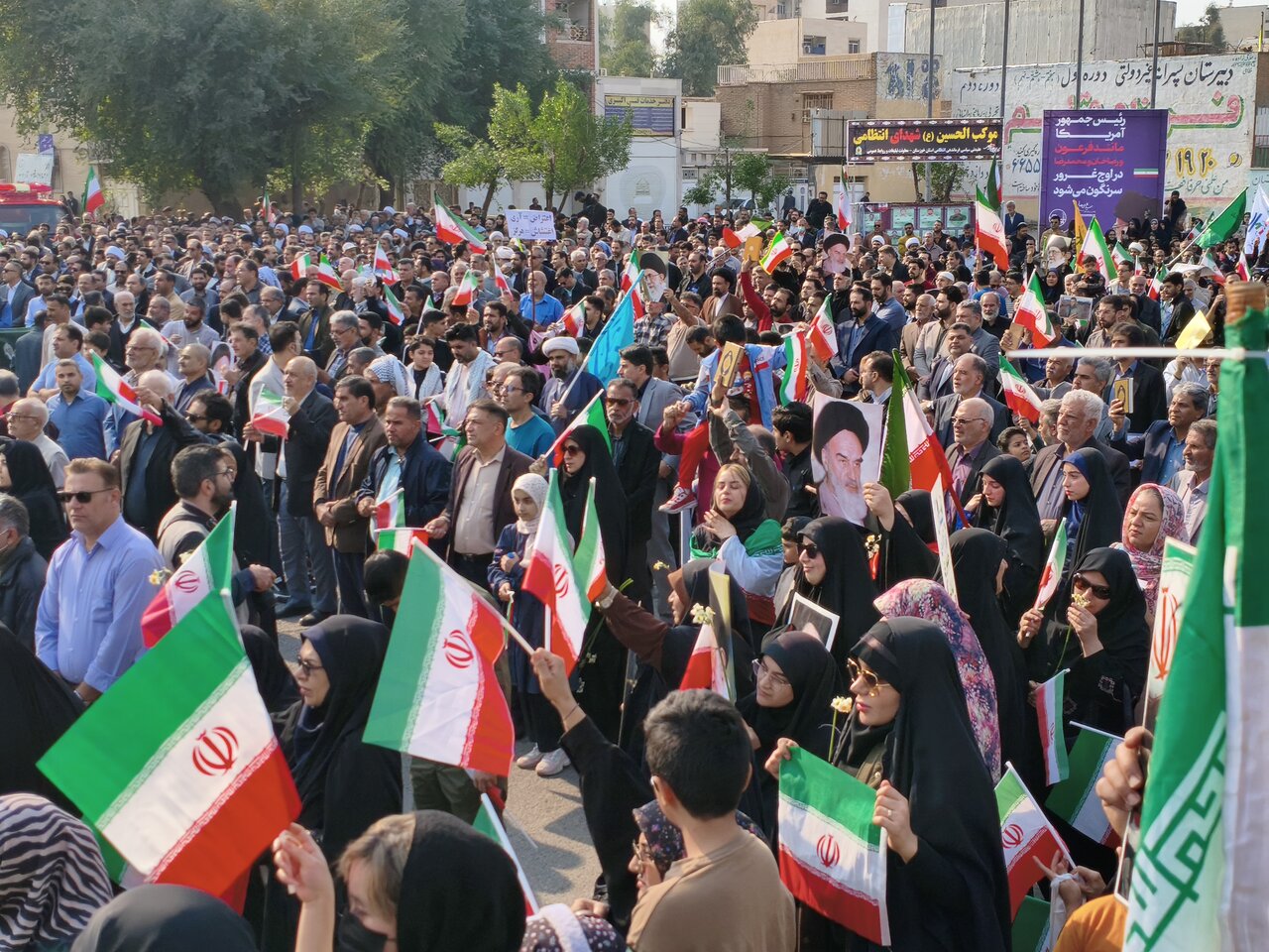 تصاویر | حضور پرشور مردم اهواز در محکومیت اغتشاشات اخیر