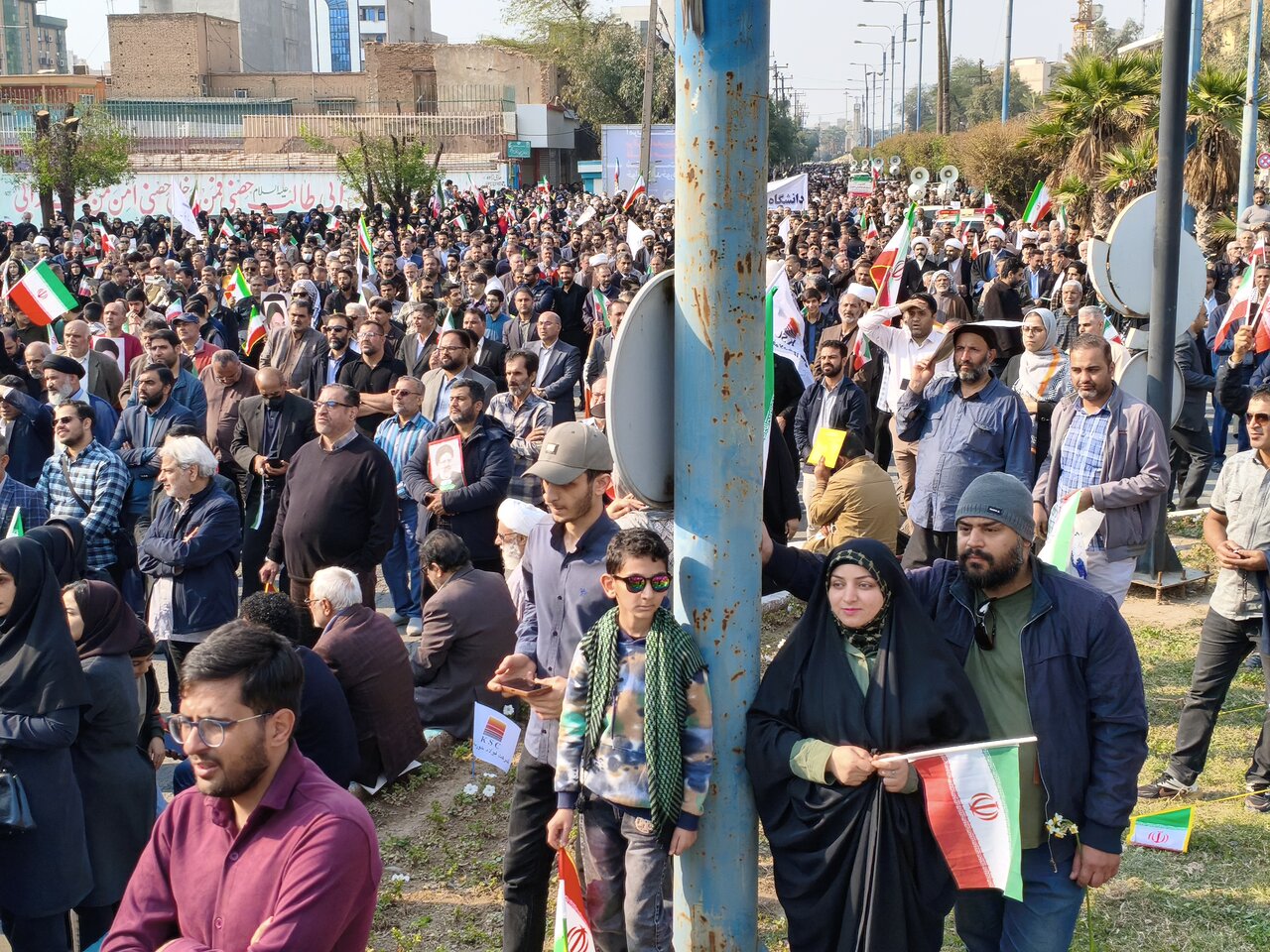 تصاویر | حضور پرشور مردم اهواز در محکومیت اغتشاشات اخیر