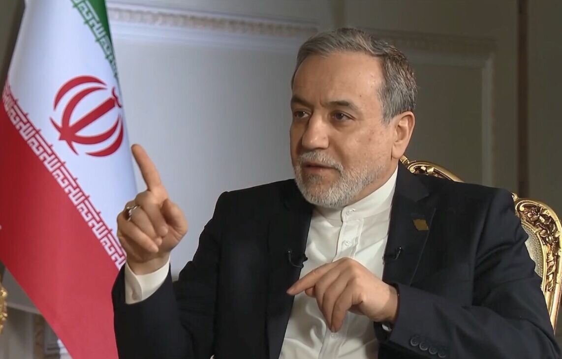 عراقچی: اقدام اروپا علیه سپاه، اشتباه استراتژیک به شمار میآید. عراقچی: اقدام اروپا علیه سپاه، اشتباه استراتژیک به شمار میآید.