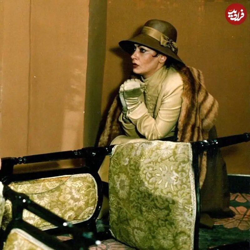 فریماه فرجامیِ ۴۰ ساله در پشت صحنه فیلم «تماس شیطانی»؛ سال ۱۳۷۱/ عکس