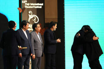 افتتاحیه چهل و چهارمین جشنواره بینالمللی تئاتر فجر
