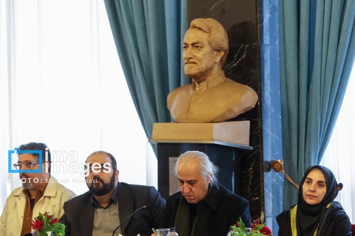 سانسور را حذف کنید/از تناقضهای درباره هنرمند حکومتی و غیرحکومتی تا همزبانی هنری با مردم