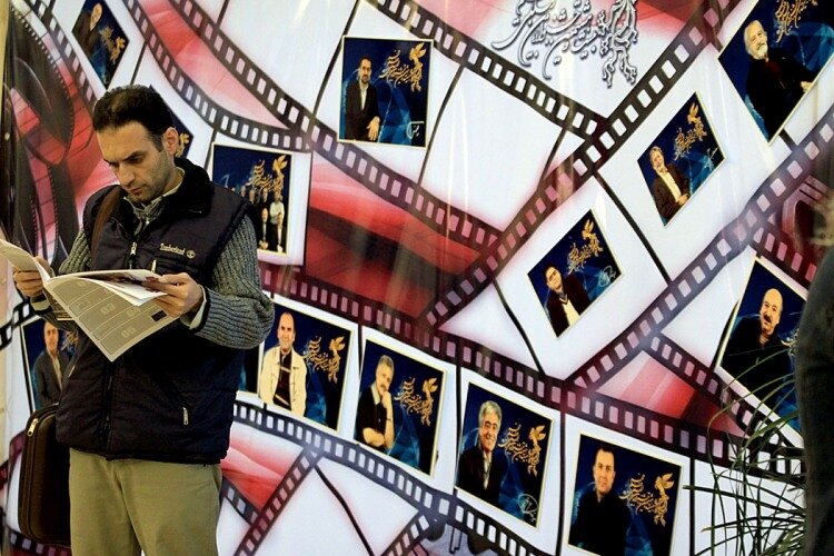 جشنواره فیلم فجر در بزنگاههای بحرانی، جنگ، کرونا، اعتراضات مردمی ۱۳۸۸ تا ۱۴۰۴/جشنوارهای که به هر شکل زنده ماند