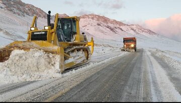 برفروبی ۶ هزار کیلومتر از جادههای استان لرستان برفروبی ۶ هزار کیلومتر از جادههای استان لرستان