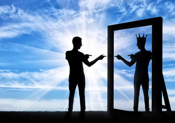 خودشیفتگی یک بیماری جدی است خودشیفتگی یک بیماری جدی است