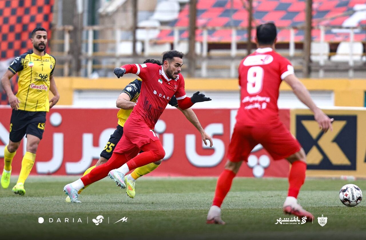 پرسپولیس با این روند باید با قهرمانی خداحافظی کند؛ بهترین مدافعان لیگ را داریم ولی خط دفاعی ضعیف است!