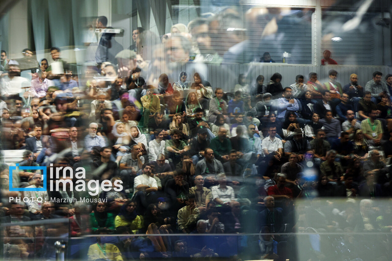 مردم در شهر گرد هم آمده و هم‌دلی را احساس می‌کنند؛ کارگردان «کافه سلطان» اعلام کرد که قطعاً نامزد خواهد شد.