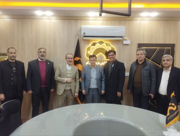 بازدید مدیرکل تعاون، کار و رفاه اجتماعی از تعاونی درودگران قم بازدید مدیرکل تعاون، کار و رفاه اجتماعی از تعاونی درودگران قم