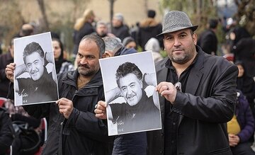 در مراسم یادبود رضا رویگری چه گذشت؟/ از گلایههای مازیار لرستانی تا خاطرهگویی حمید نعمتالله در مراسم یادبود رضا رویگری چه گذشت؟/ از گلایههای مازیار لرستانی تا خاطرهگویی حمید نعمتالله