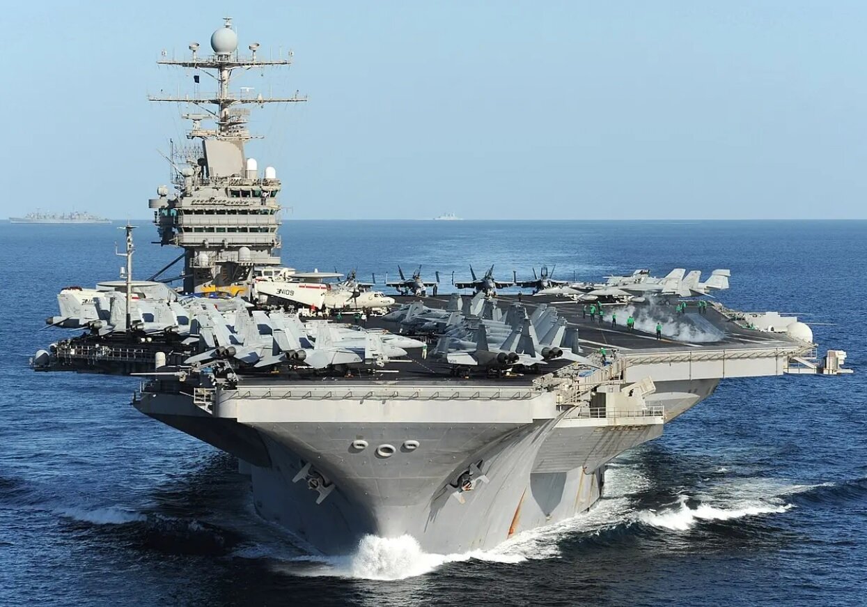 ناو آبراهام لینکلن روزانه چقدر هزینه برای ترامپ میتراشد؟