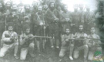 اولین جمهوری ایران در گیلان، سال‌ها بعد به فروپاشی نظام سلطنتی منجر شد