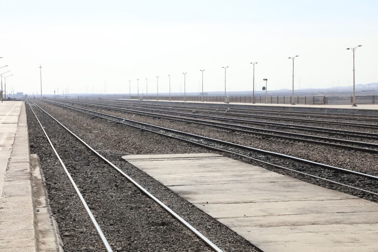 بازدید معاون وزیر راه و شهرسازی از سایت ۱۲۵ هکتاری مسکن ملی و پروژه‌های زیرساختی حمل‌ونقل شهرستان اردکان