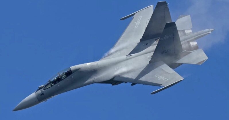 رونمایی از موشک مرموز / یکی از محرمانه‌ترین برنامه‌های تسلیحاتی چین / عکس